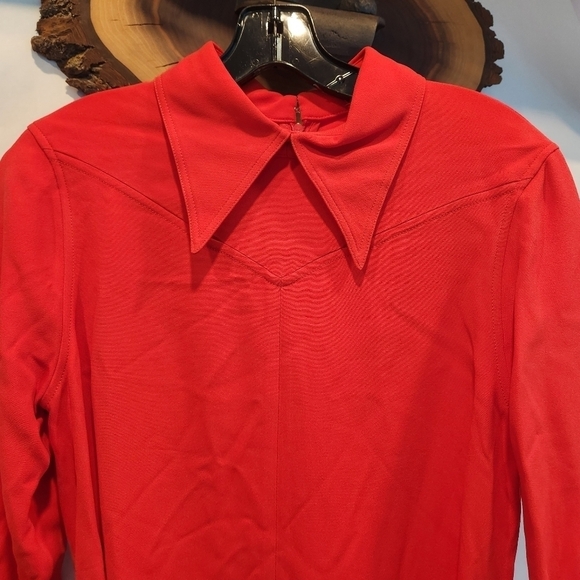 Victoria Beckham Red Midi Dress - Picture 5 of 11